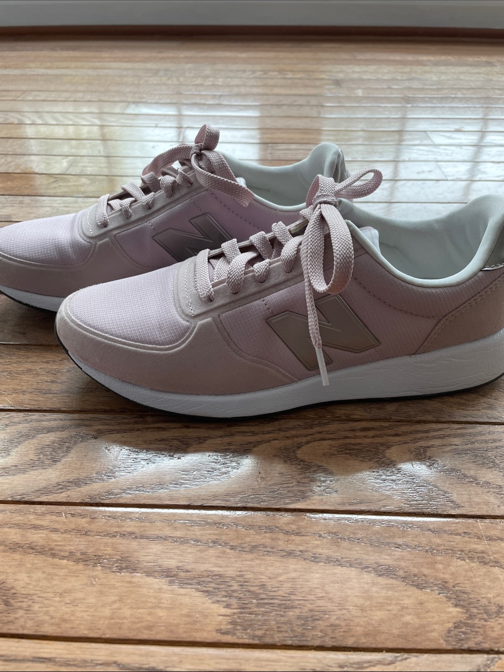 New Balance 8M Women's 215  Blush Pink  Sneakers